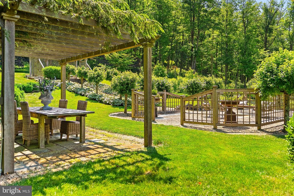 LEBANON, New Jersey, 08833, United States, 4 Bedrooms Bedrooms, ,2.5 BathroomsBathrooms,Residential,Forsale,1929517