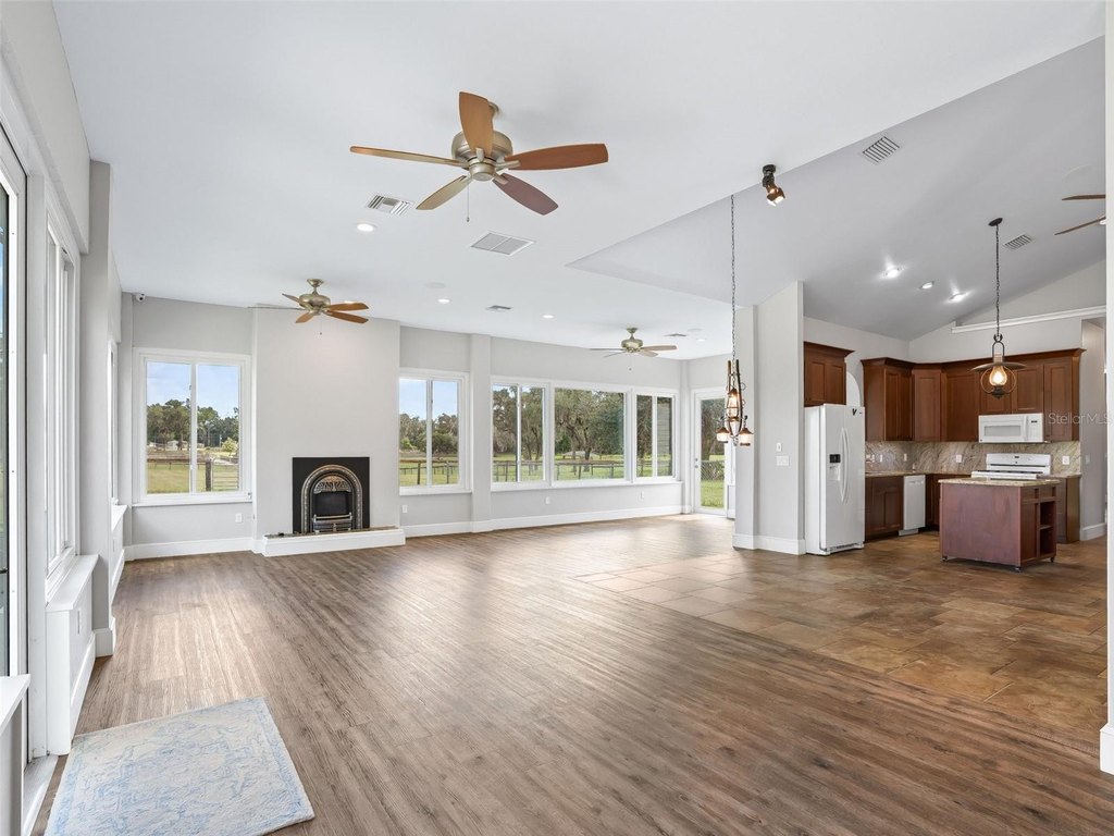 OCALA, Florida, 34473, United States, 4 Bedrooms Bedrooms, ,4.5 BathroomsBathrooms,Residential,Forsale,1969801