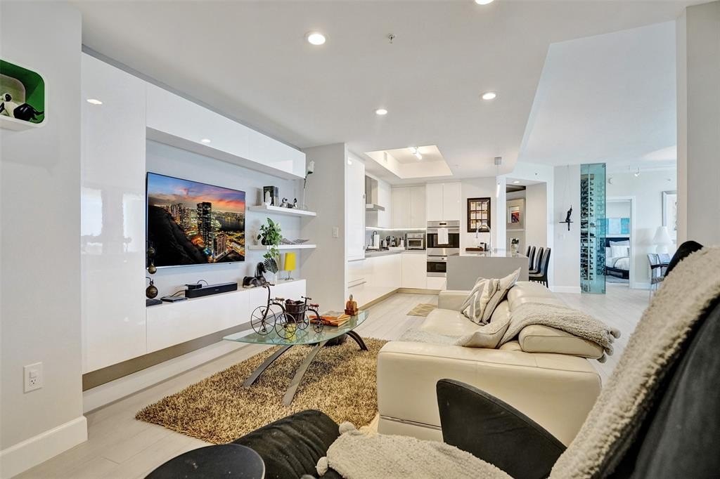 Fort Lauderdale, Florida, 33304, United States, 3 Bedrooms Bedrooms, ,3.5 BathroomsBathrooms,Residential,Forsale,2011620