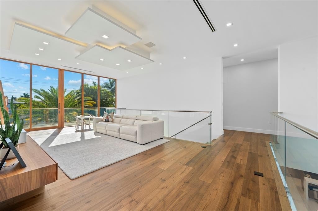 Lighthouse Point, Florida, 33064, United States, 5 Bedrooms Bedrooms, ,5.5 BathroomsBathrooms,Residential,Forsale,2011622