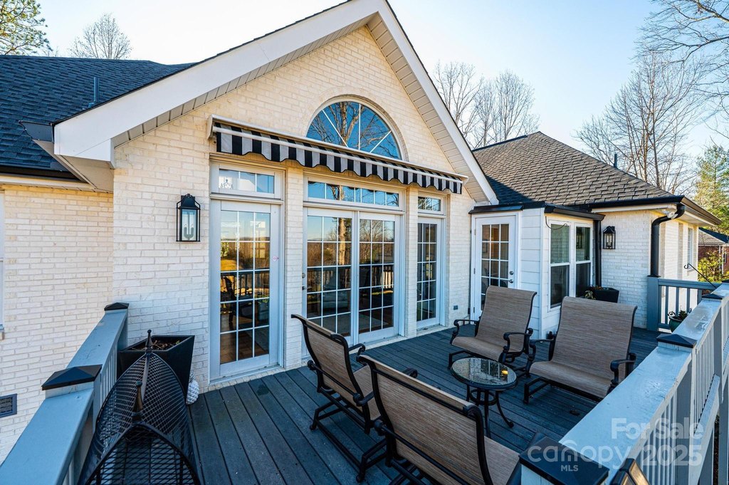 Hickory, North Carolina, 28601, United States, 3 Bedrooms Bedrooms, ,2 BathroomsBathrooms,Residential,Forsale,2014455