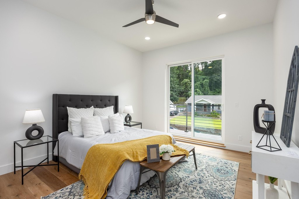 Chattanooga, Tennessee, 37405, United States, 4 Bedrooms Bedrooms, ,4.5 BathroomsBathrooms,Residential,Forsale,2009592