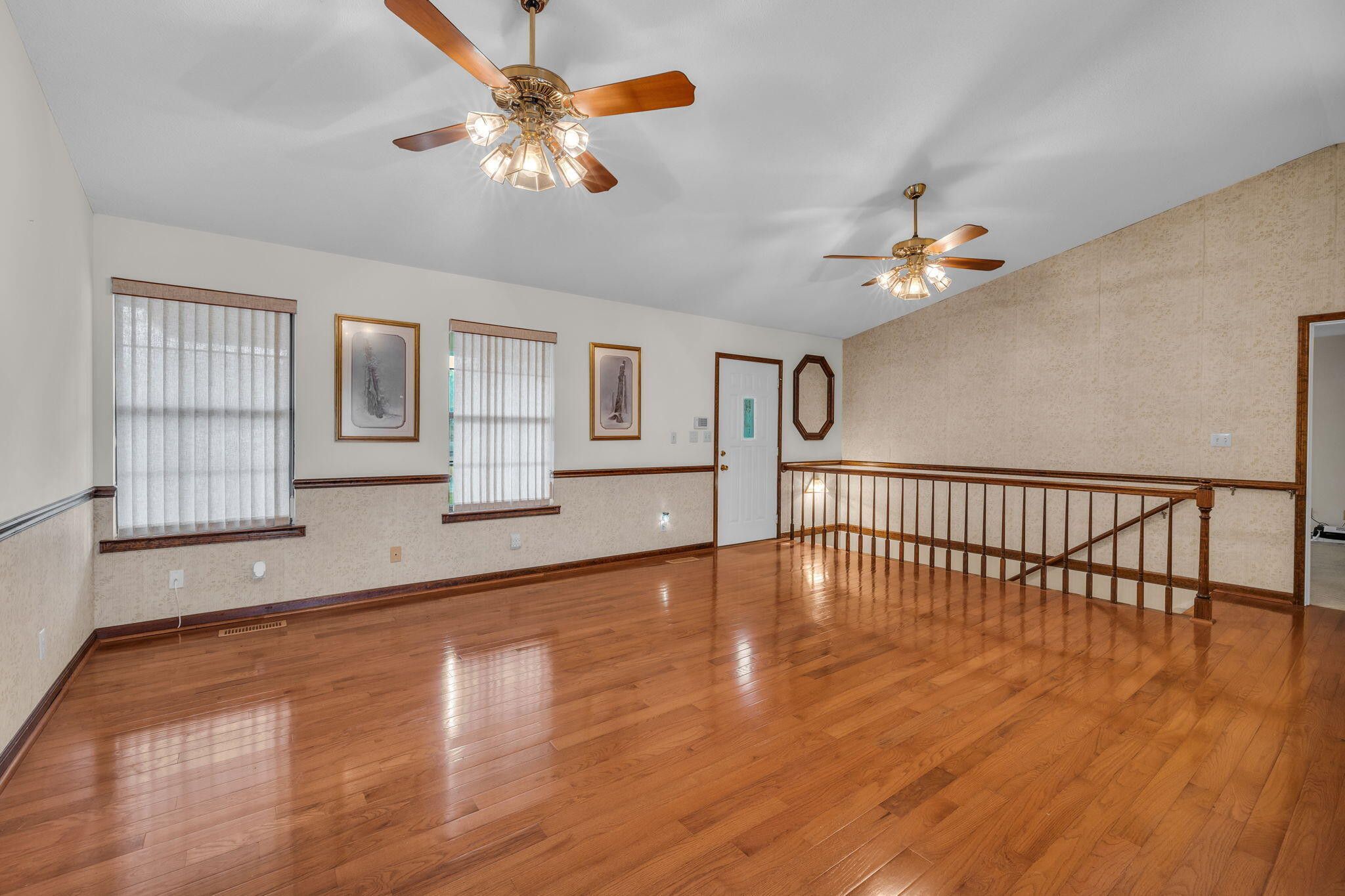 Chickamauga, Georgia, 30707, United States, 2 Bedrooms Bedrooms, ,3 BathroomsBathrooms,Residential,Forsale,2009590