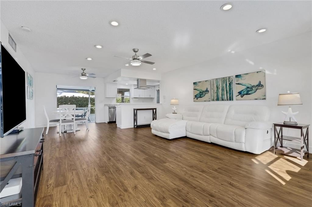 BONITA SPRINGS, Florida, 34134, United States, 2 Bedrooms Bedrooms, ,2 BathroomsBathrooms,Residential,Forsale,2011979