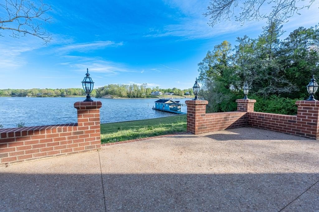 Irvington, Virginia, 22480, United States, 4 Bedrooms Bedrooms, ,3.5 BathroomsBathrooms,Residential,Forsale,2009207