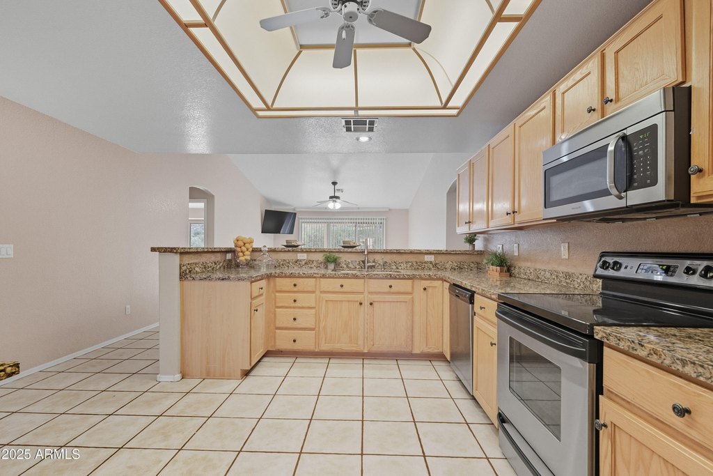 Gold Canyon, Arizona, 85118, United States, 4 Bedrooms Bedrooms, ,2 BathroomsBathrooms,Residential,Forsale,1971071