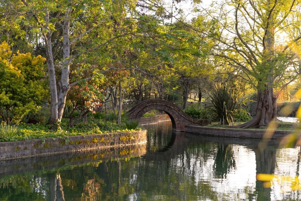 Windsor, California, 95492, United States, 5 Bedrooms Bedrooms, ,4 BathroomsBathrooms,Residential,Forsale,2004744