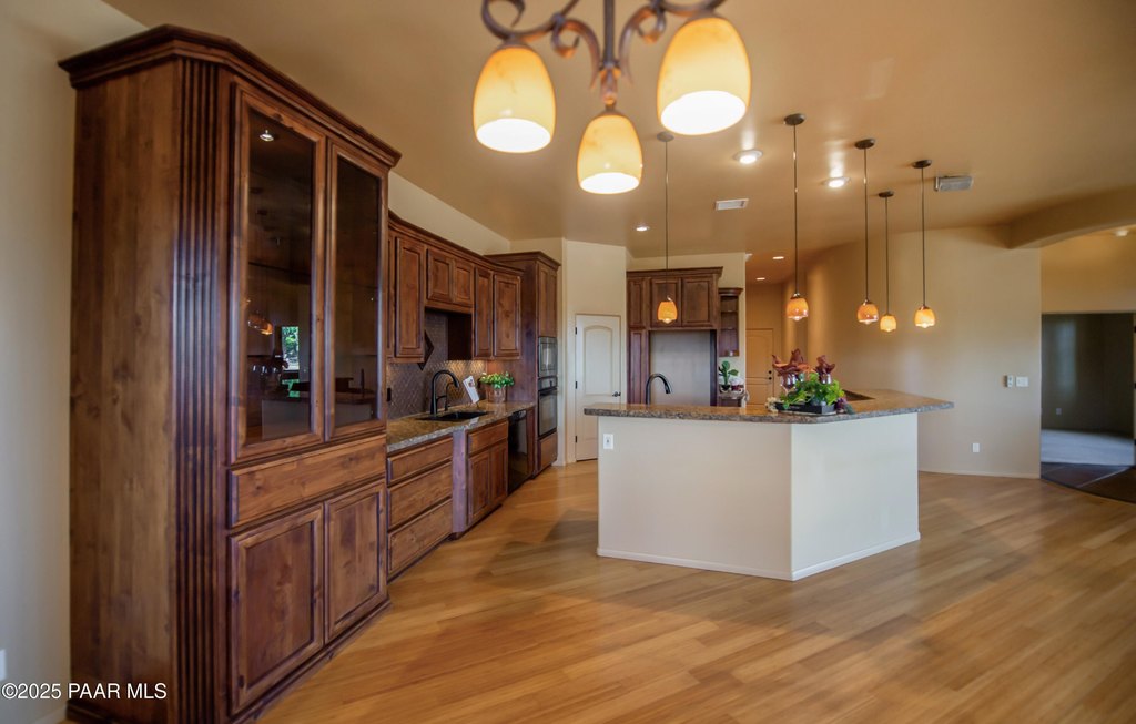 Prescott, Arizona, 86301, United States, 3 Bedrooms Bedrooms, ,4 BathroomsBathrooms,Residential,Forsale,1994056