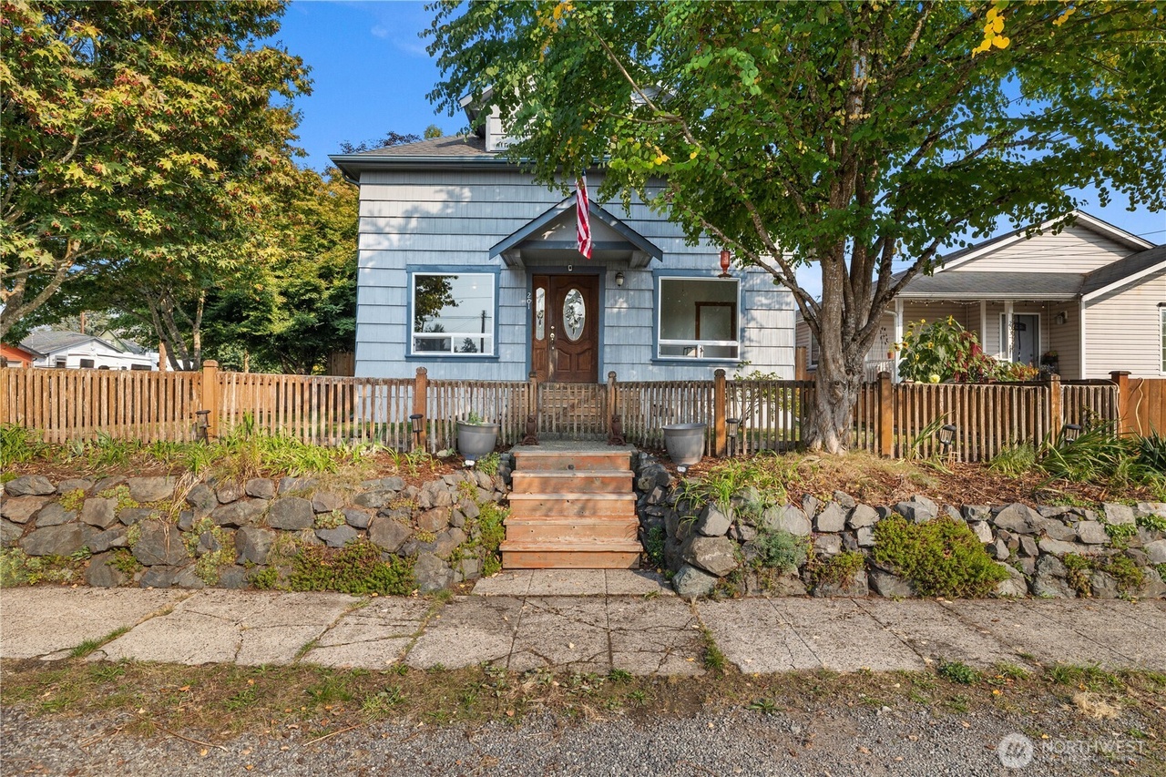 Granite Falls, Washington, 98252, United States, 3 Bedrooms Bedrooms, ,2 BathroomsBathrooms,Residential,Forsale,1965881