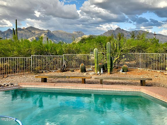 Tucson, Arizona, 85718, United States, 4 Bedrooms Bedrooms, ,2 BathroomsBathrooms,Residential,Forsale,1963537