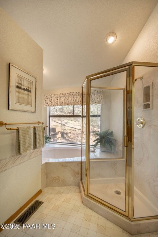 Prescott, Arizona, 86303, United States, 3 Bedrooms Bedrooms, ,4 BathroomsBathrooms,Residential,Forsale,2011236