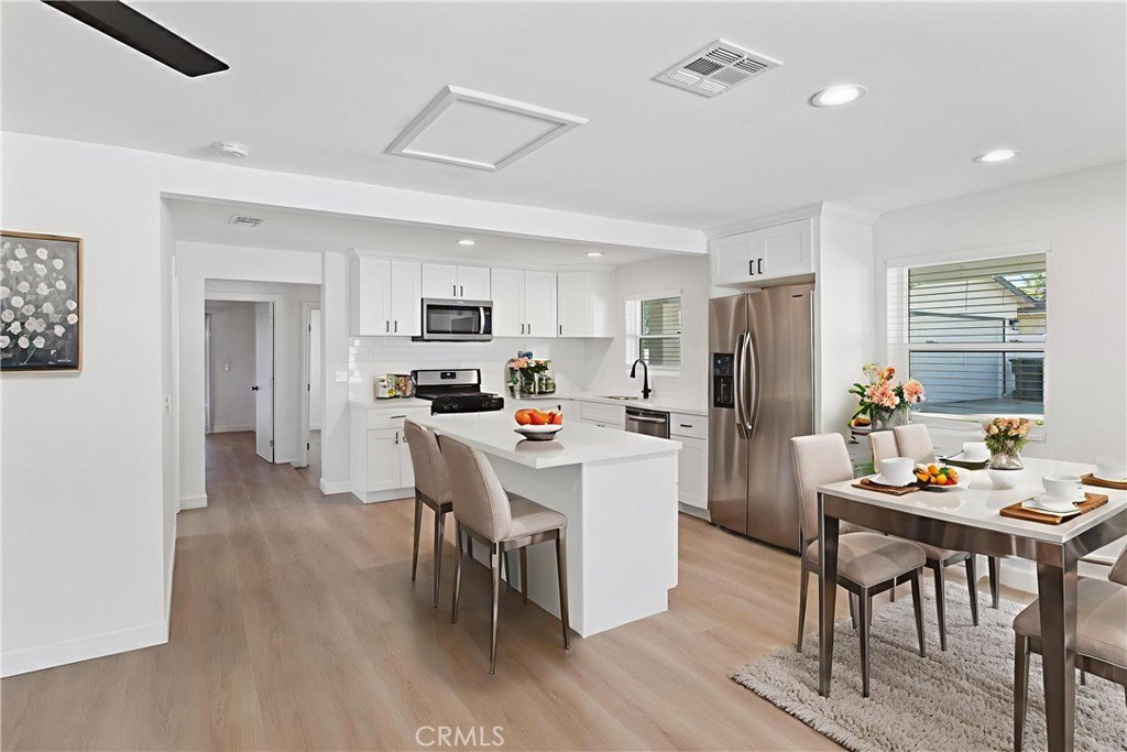 Yucaipa, California, 92399, United States, 2 Bedrooms Bedrooms, ,1 BathroomBathrooms,Residential,Forsale,1992755