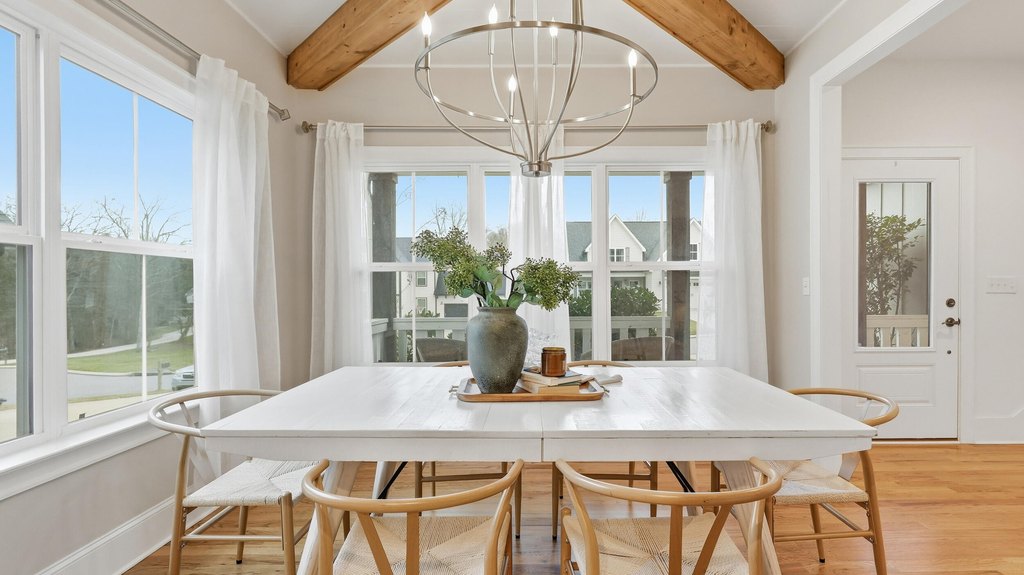 Signal Mountain, Tennessee, 37377, United States, 4 Bedrooms Bedrooms, ,3.5 BathroomsBathrooms,Residential,Forsale,2011259