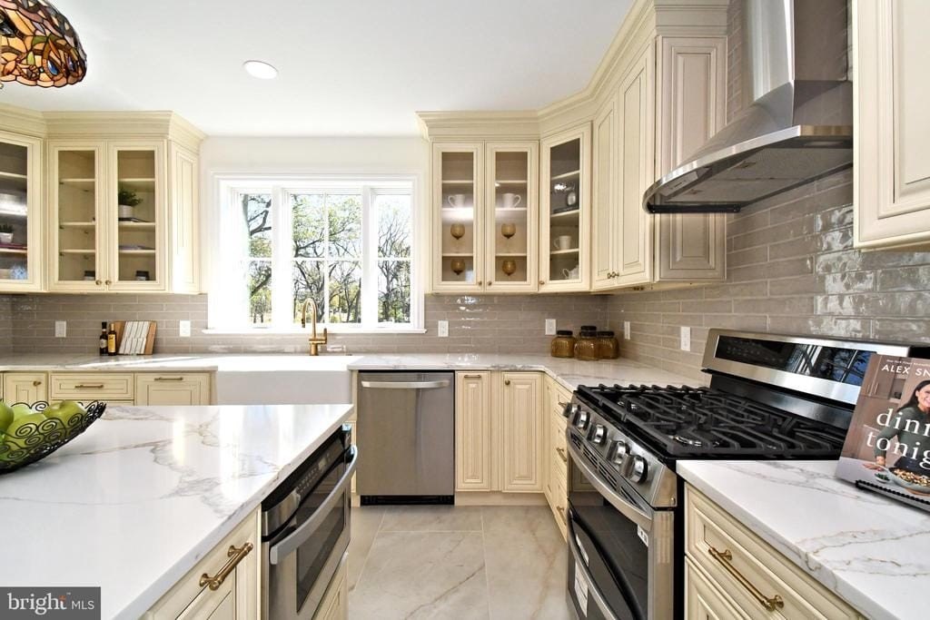 FURLONG, Pennsylvania, 18925, United States, 6 Bedrooms Bedrooms, ,3.5 BathroomsBathrooms,Residential,Forsale,1973387