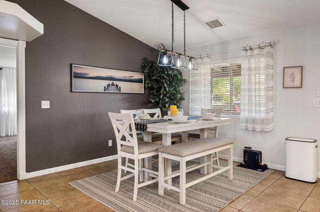 Chino Valley, Arizona, 86323, United States, 5 Bedrooms Bedrooms, ,2 BathroomsBathrooms,Residential,Forsale,1968231