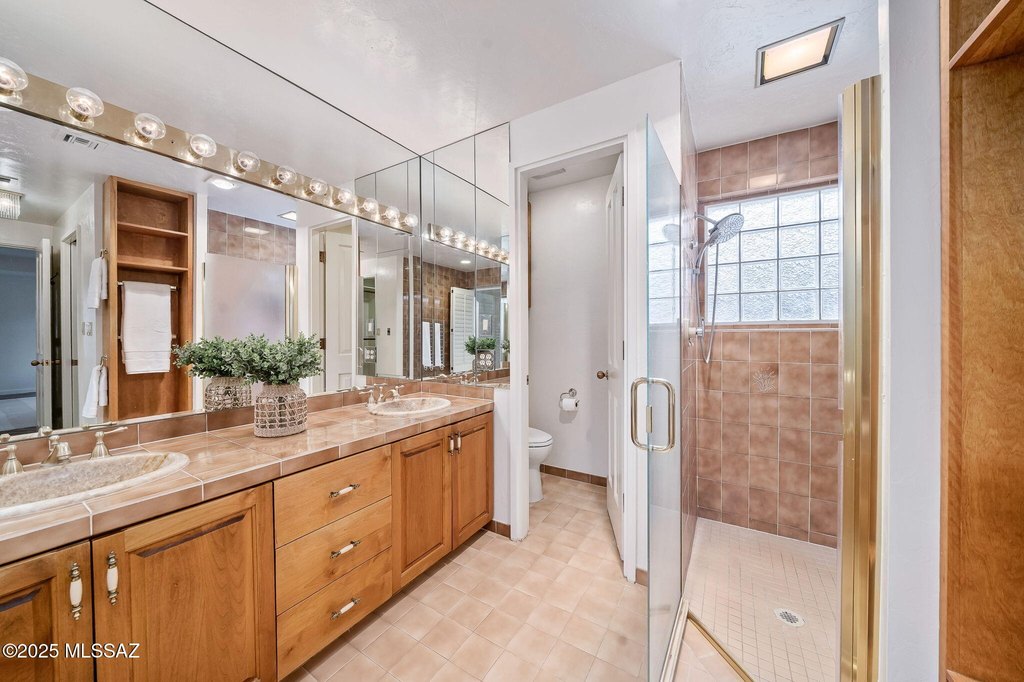 Tucson, Arizona, 85742, United States, 3 Bedrooms Bedrooms, ,2.5 BathroomsBathrooms,Residential,Forsale,1990088