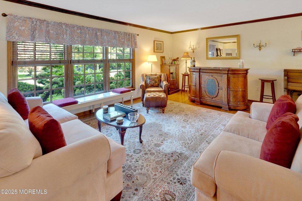 Red Bank, New Jersey, 07701, United States, 5 Bedrooms Bedrooms, ,3 BathroomsBathrooms,Residential,Forsale,1984553