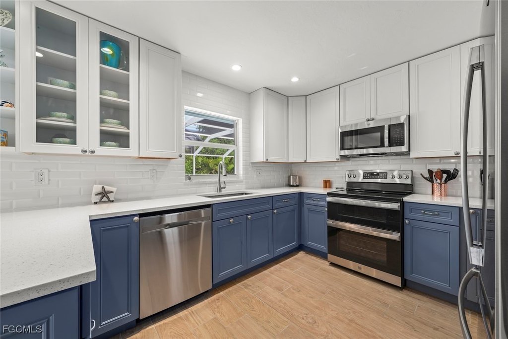 Sanibel, Florida, 33957, United States, 3 Bedrooms Bedrooms, ,2 BathroomsBathrooms,Residential,Forsale,1971931