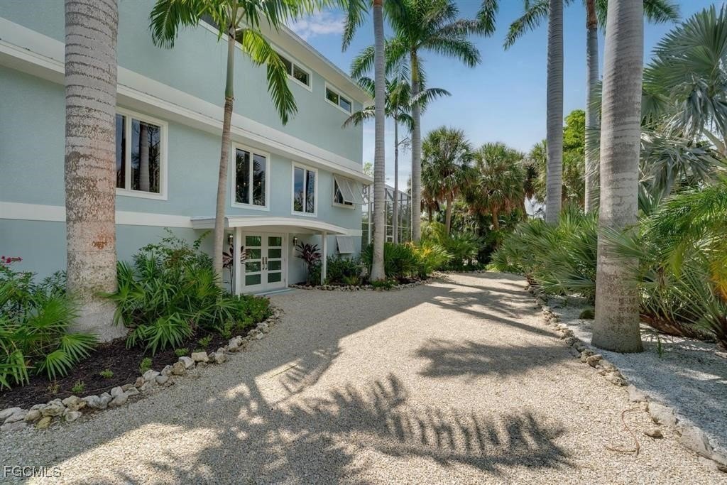 Sanibel, Florida, 33957, United States, 3 Bedrooms Bedrooms, ,4 BathroomsBathrooms,Residential,Forsale,1971927