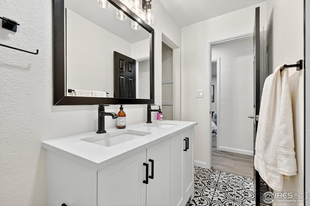 Loveland, Colorado, 80537, United States, 4 Bedrooms Bedrooms, ,2 BathroomsBathrooms,Residential,Forsale,2000013