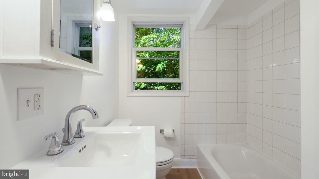 FURLONG, Pennsylvania, 18925, United States, 3 Bedrooms Bedrooms, ,2 BathroomsBathrooms,Residential,Forsale,1973393