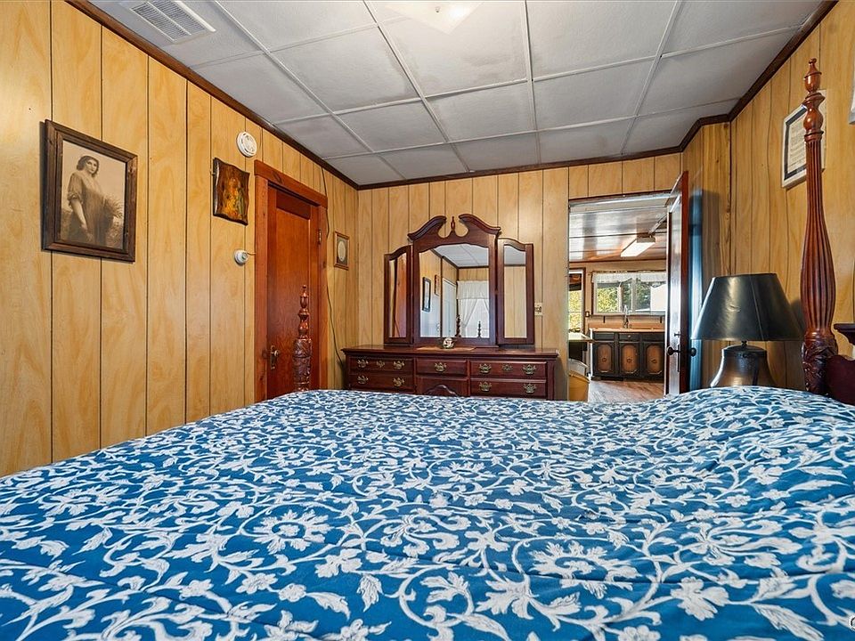 Inlet, New York, 13360, United States, 8 Bedrooms Bedrooms, ,3 BathroomsBathrooms,Residential,Forsale,1969692