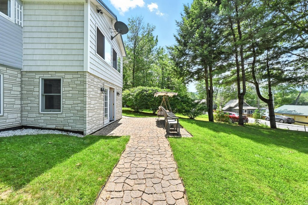 Peru, Maine, 04290, United States, 2 Bedrooms Bedrooms, ,2 BathroomsBathrooms,Residential,Forsale,1941249