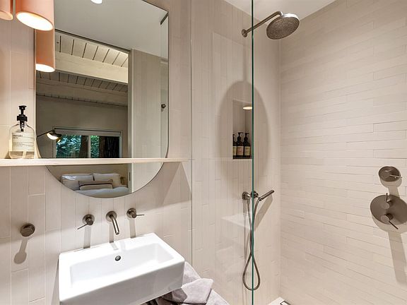 Cazadero, California, 95421, United States, 2 Bedrooms Bedrooms, ,2 BathroomsBathrooms,Residential,Forsale,1985930