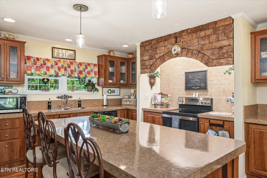 Decatur, Tennessee, 37322, United States, 4 Bedrooms Bedrooms, ,2 BathroomsBathrooms,Residential,Forsale,1929848