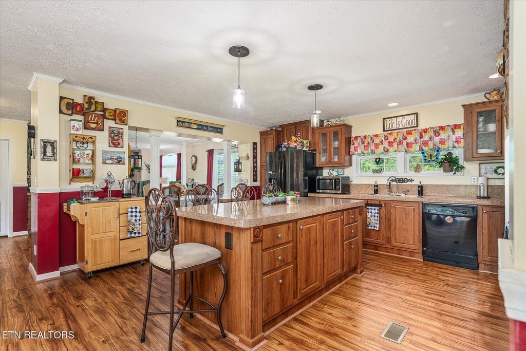 Decatur, Tennessee, 37322, United States, 4 Bedrooms Bedrooms, ,2 BathroomsBathrooms,Residential,Forsale,1929848