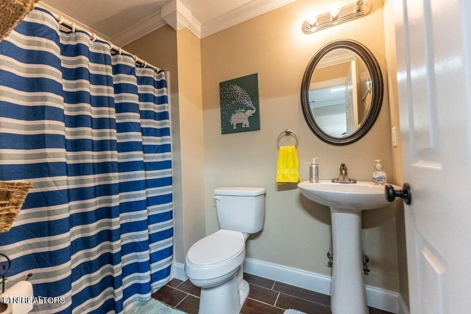 Pikeville, Tennessee, 37367, United States, 5 Bedrooms Bedrooms, ,5.5 BathroomsBathrooms,Residential,Forsale,1929853