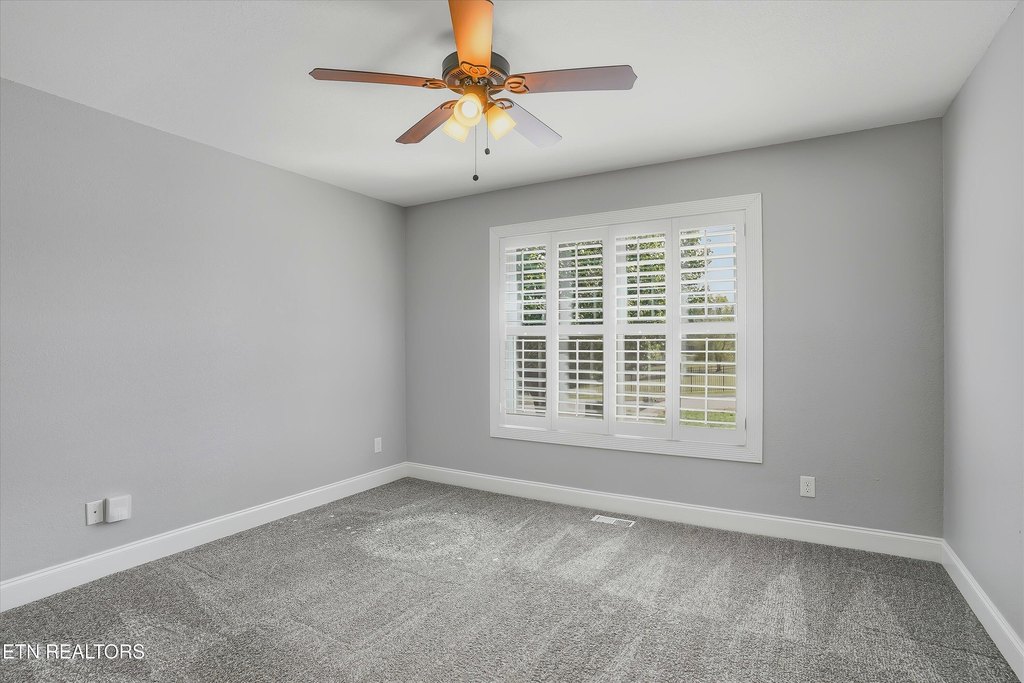 Maryville, Tennessee, 37804, United States, 4 Bedrooms Bedrooms, ,3 BathroomsBathrooms,Residential,Forsale,1973596