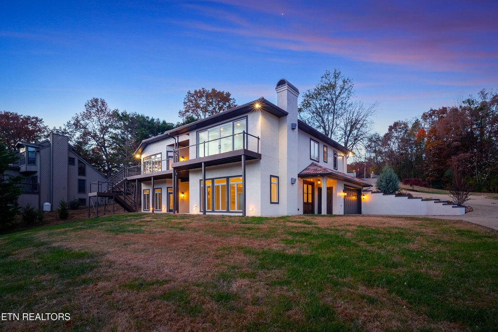 Friendsville, Tennessee, 37737, United States, 3 Bedrooms Bedrooms, ,5.5 BathroomsBathrooms,Residential,Forsale,1893721