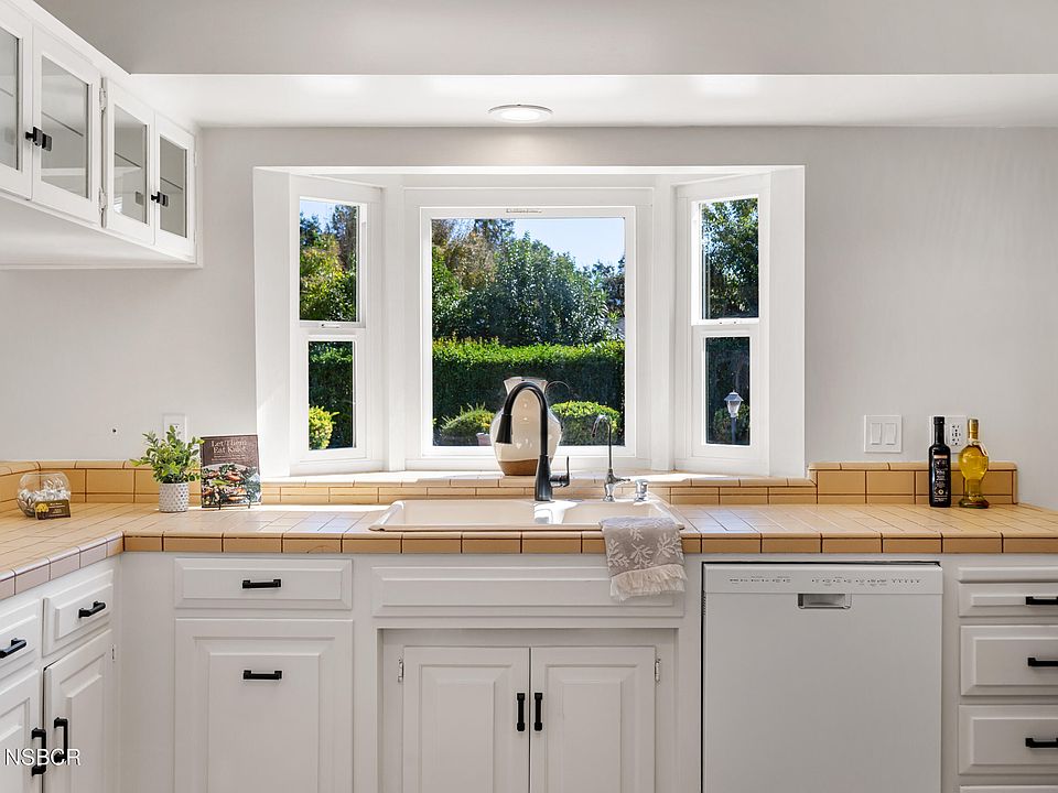 Solvang, California, 93463, United States, 4 Bedrooms Bedrooms, ,2 BathroomsBathrooms,Residential,Forsale,1985945