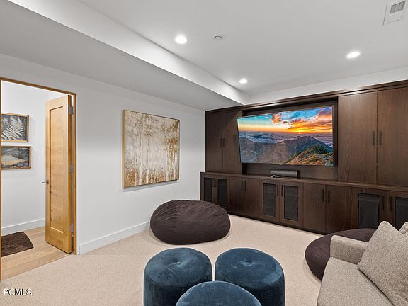 Park City, Utah, 84060, United States, 6 Bedrooms Bedrooms, ,7 BathroomsBathrooms,Residential,Forsale,1994179