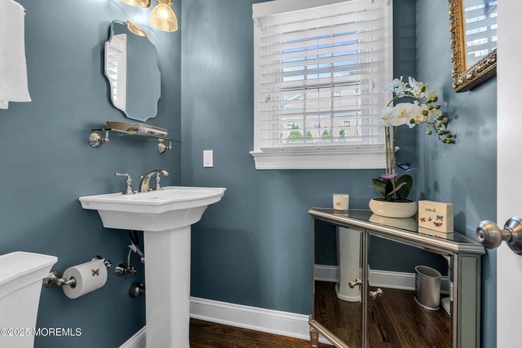 Sea Girt, New Jersey, 08750, United States, 3 Bedrooms Bedrooms, ,2.5 BathroomsBathrooms,Residential,Forsale,1984575