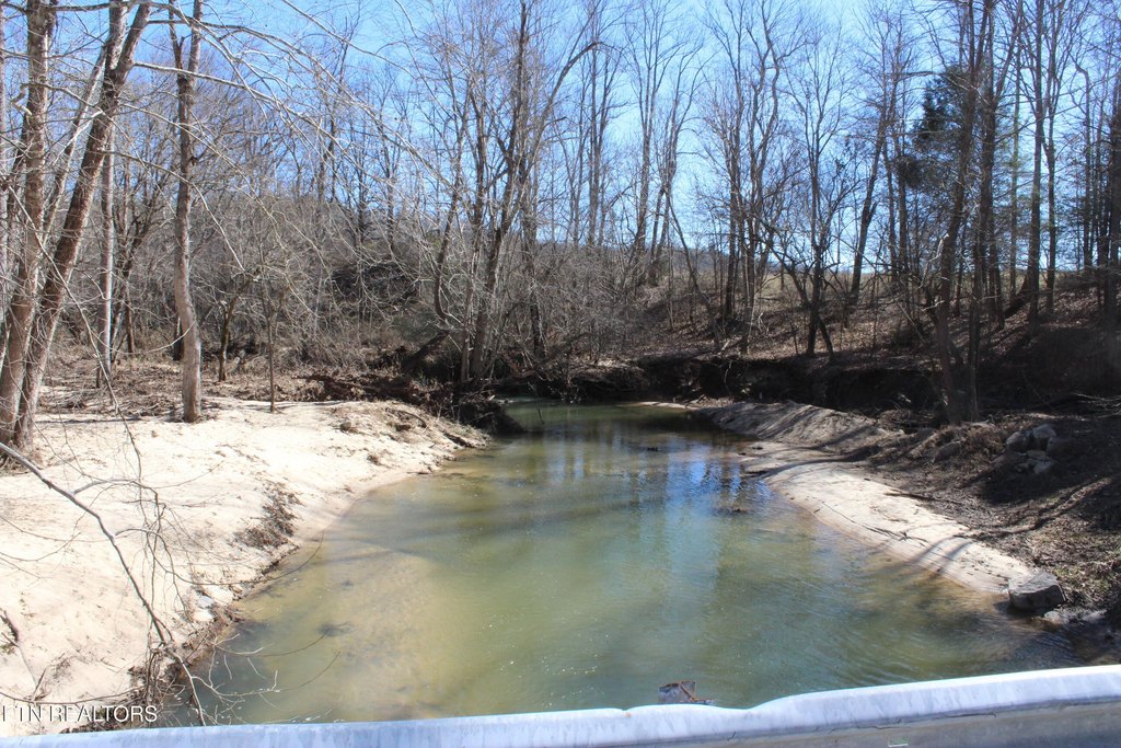 Jamestown, Tennessee, 38556, United States, 3 Bedrooms Bedrooms, ,1 BathroomBathrooms,Residential,Forsale,1885987