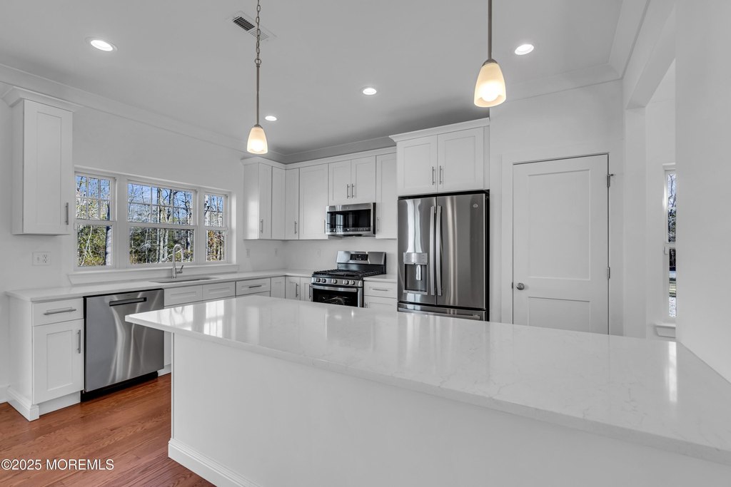 Waretown, New Jersey, 08758, United States, 5 Bedrooms Bedrooms, ,3 BathroomsBathrooms,Residential,Forsale,1964525