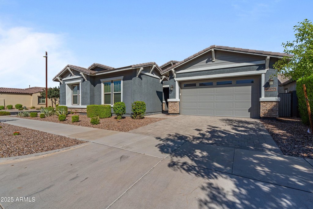 Mesa, Arizona, 85212, United States, 4 Bedrooms Bedrooms, ,3.5 BathroomsBathrooms,Residential,Forsale,2014401