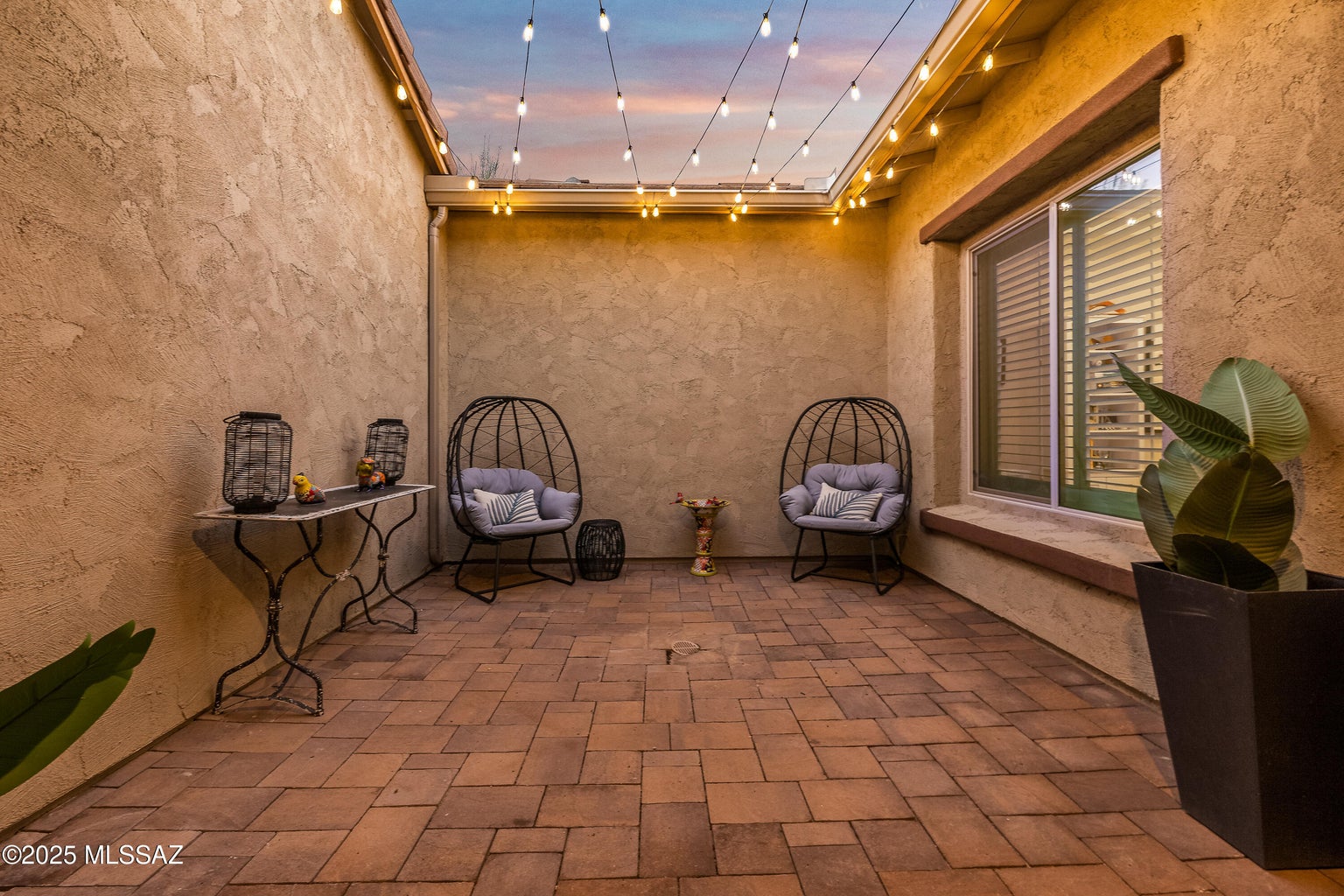 Tucson, Arizona, 85737, United States, 3 Bedrooms Bedrooms, ,4 BathroomsBathrooms,Residential,Forsale,1990093