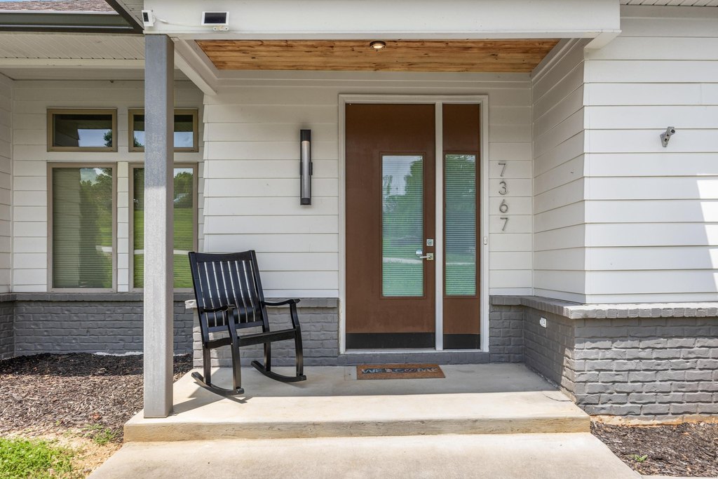 Harrison, Tennessee, 37341, United States, 4 Bedrooms Bedrooms, ,2.5 BathroomsBathrooms,Residential,Forsale,1922197