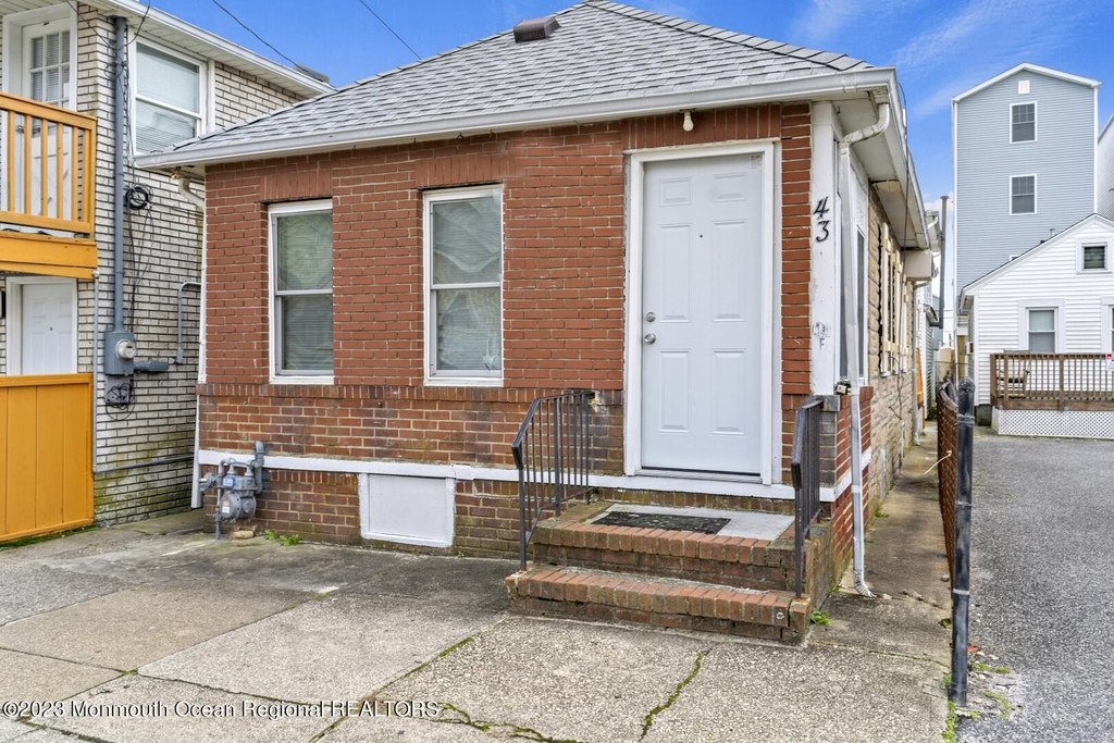 Seaside Heights, New Jersey, 08751, United States, 6 Bedrooms Bedrooms, ,3 BathroomsBathrooms,Residential,Forsale,2004842