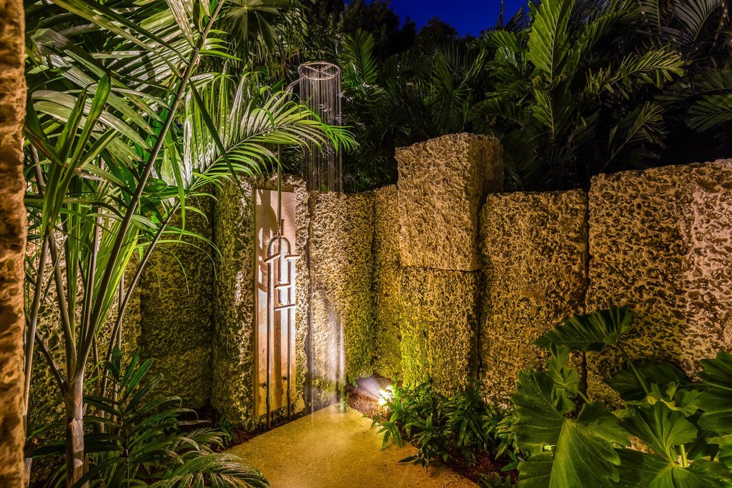 Key West, Florida, 33040, United States, 3 Bedrooms Bedrooms, ,3.5 BathroomsBathrooms,Residential,Forsale,2004365