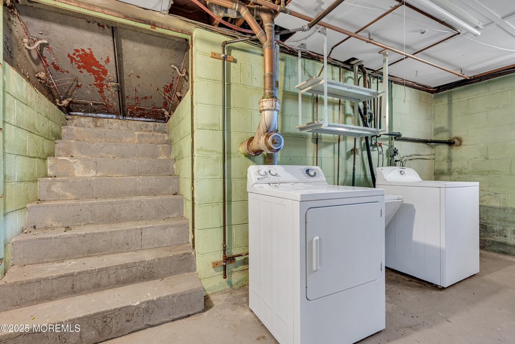 Toms River, New Jersey, 08753, United States, 4 Bedrooms Bedrooms, ,2 BathroomsBathrooms,Residential,Forsale,1994042