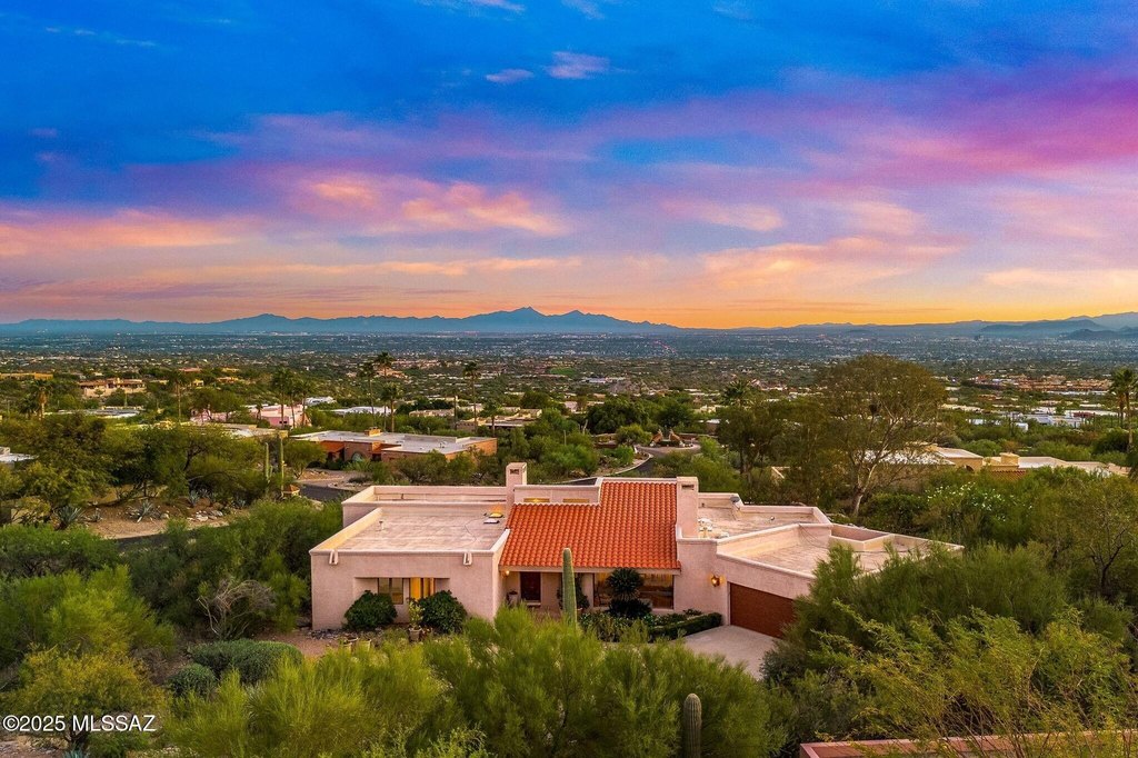 Tucson, Arizona, 85718, United States, 4 Bedrooms Bedrooms, ,3 BathroomsBathrooms,Residential,Forsale,1990373