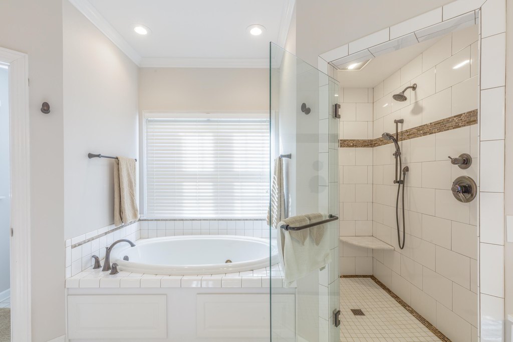 Hixson, Tennessee, 37343, United States, 4 Bedrooms Bedrooms, ,3.5 BathroomsBathrooms,Residential,Forsale,1995322