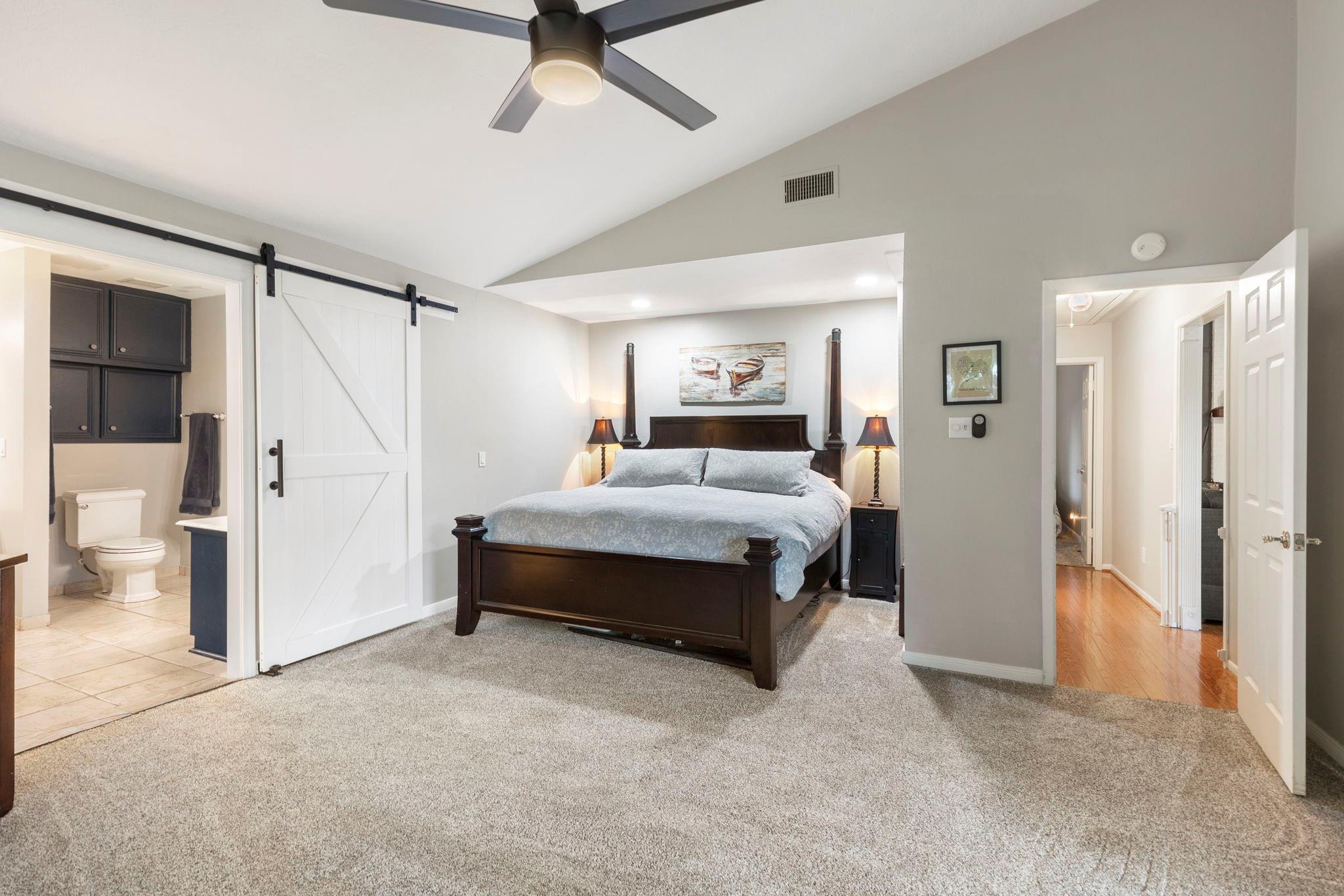 Huntsville, Texas, 77320, United States, 3 Bedrooms Bedrooms, ,3 BathroomsBathrooms,Residential,Forsale,1973441