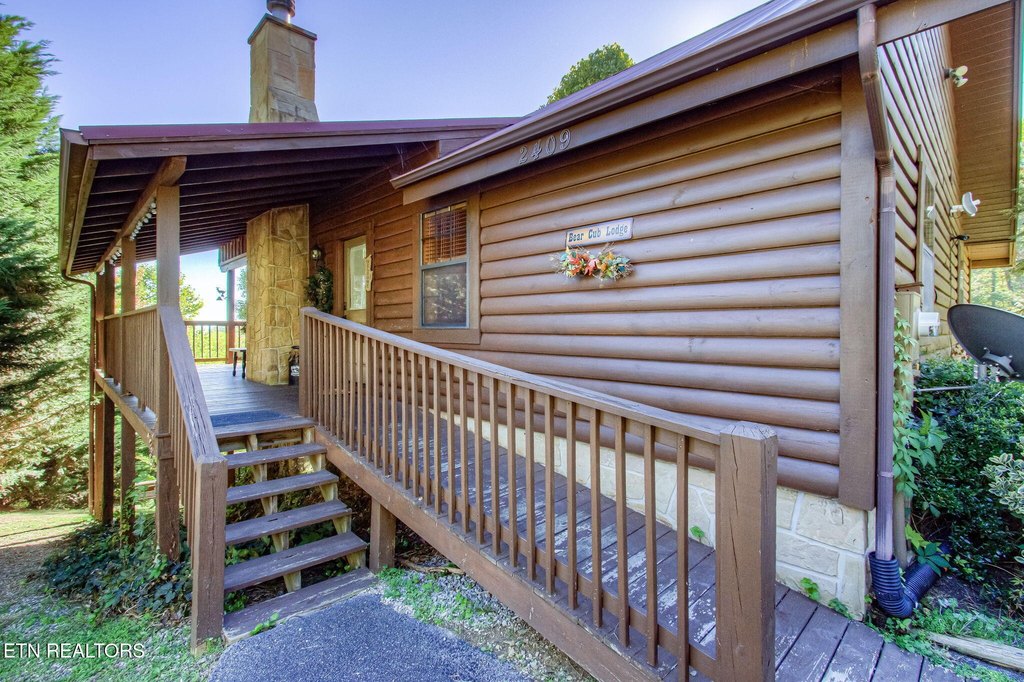 Sevierville, Tennessee, 37862, United States, 3 Bedrooms Bedrooms, ,3 BathroomsBathrooms,Residential,Forsale,1973612