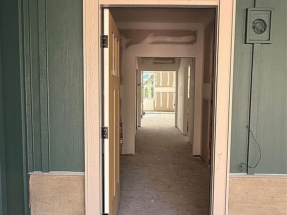 Flat Rock, North Carolina, 28731, United States, 3 Bedrooms Bedrooms, ,2 BathroomsBathrooms,Residential,Forsale,1985996