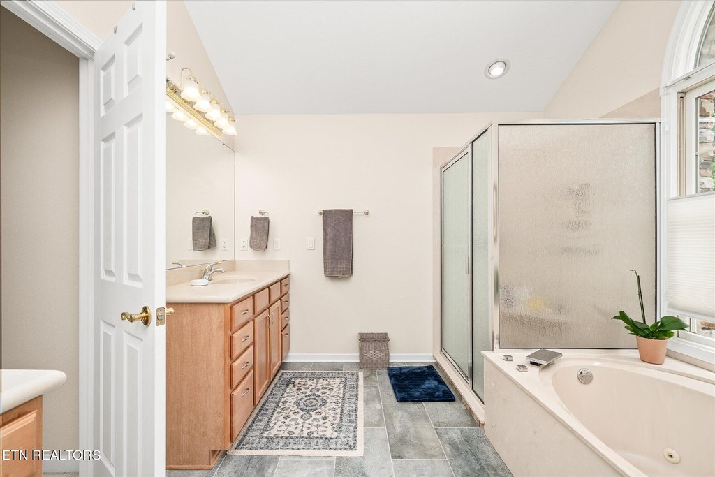 Crossville, Tennessee, 38558, United States, 3 Bedrooms Bedrooms, ,2 BathroomsBathrooms,Residential,Forsale,1953765